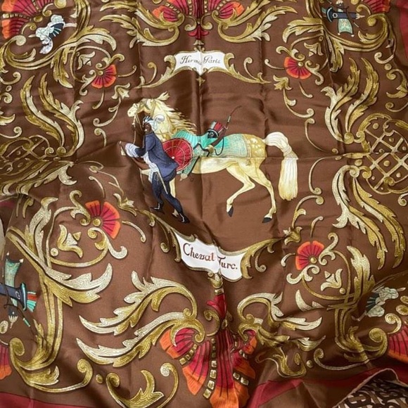 Authentic HERMES “Cheval Turc” Silk Scarf 1969 pre-owned - Picture 13 of 13